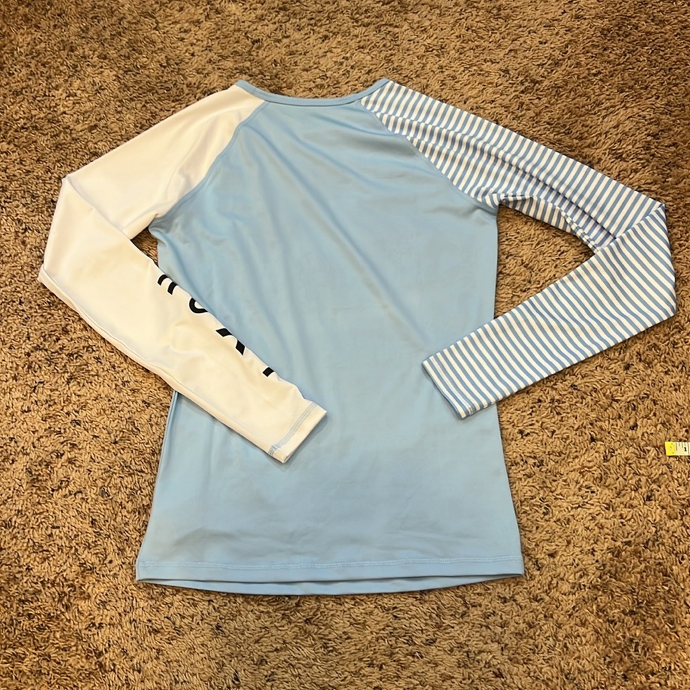 Women’s Roxy Rashguard - Picture 7 of 8